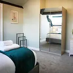The Penthouse Queen Margaret's