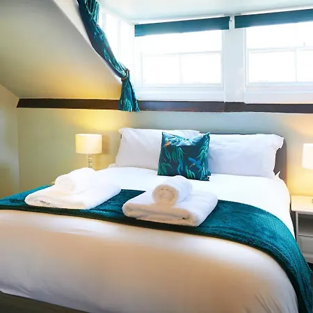 Daire The Penthouse Queen Margaret's Scarborough