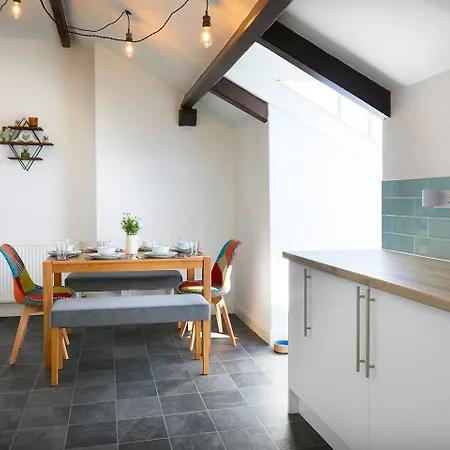 The Penthouse Queen Margaret's 아파트 *