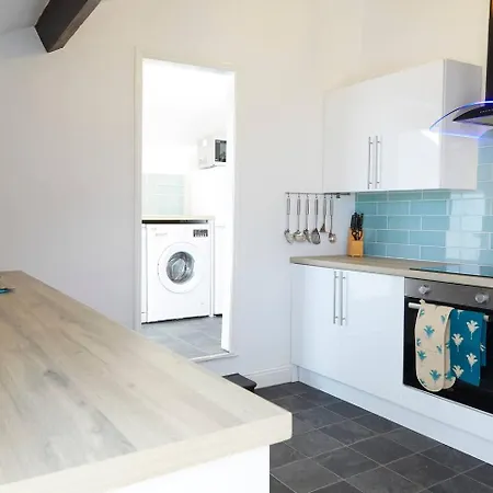 The Penthouse Queen Margaret's Daire