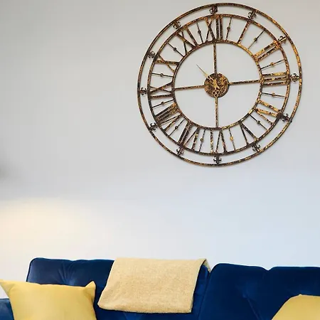 The Penthouse Queen Margaret's Scarborough