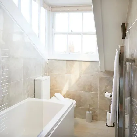 The Penthouse Queen Margaret's Appartement *