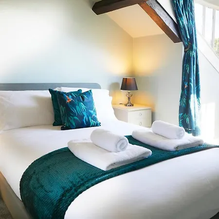 The Penthouse Queen Margaret's Daire *